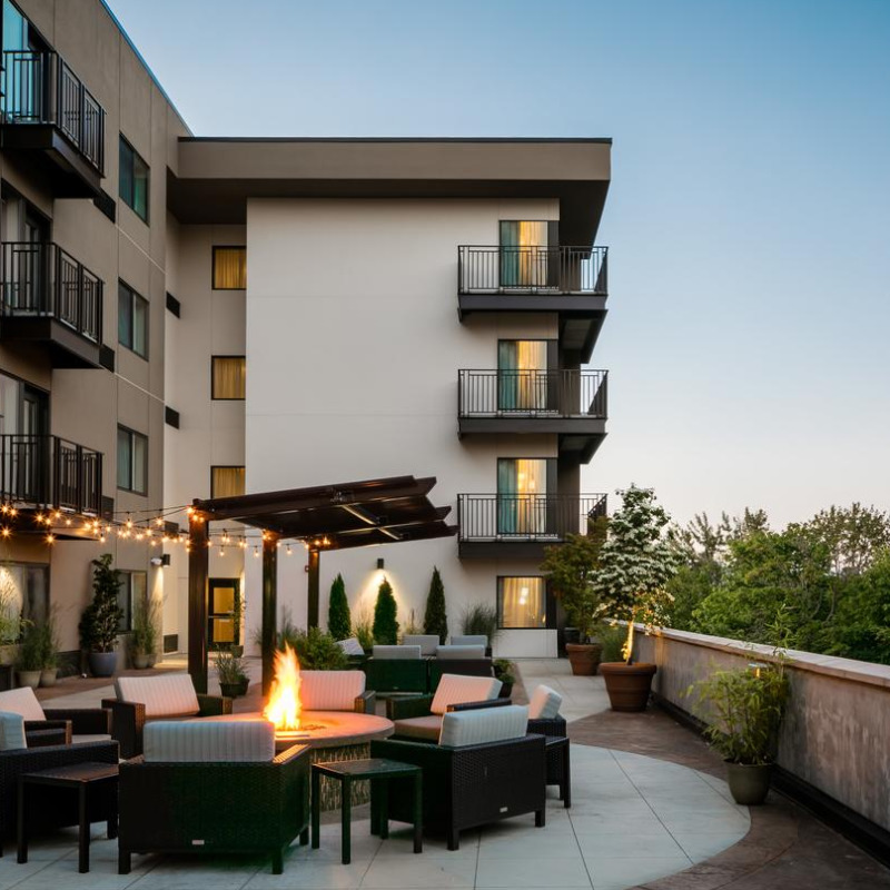 Outdoor Terrace at Courtyard