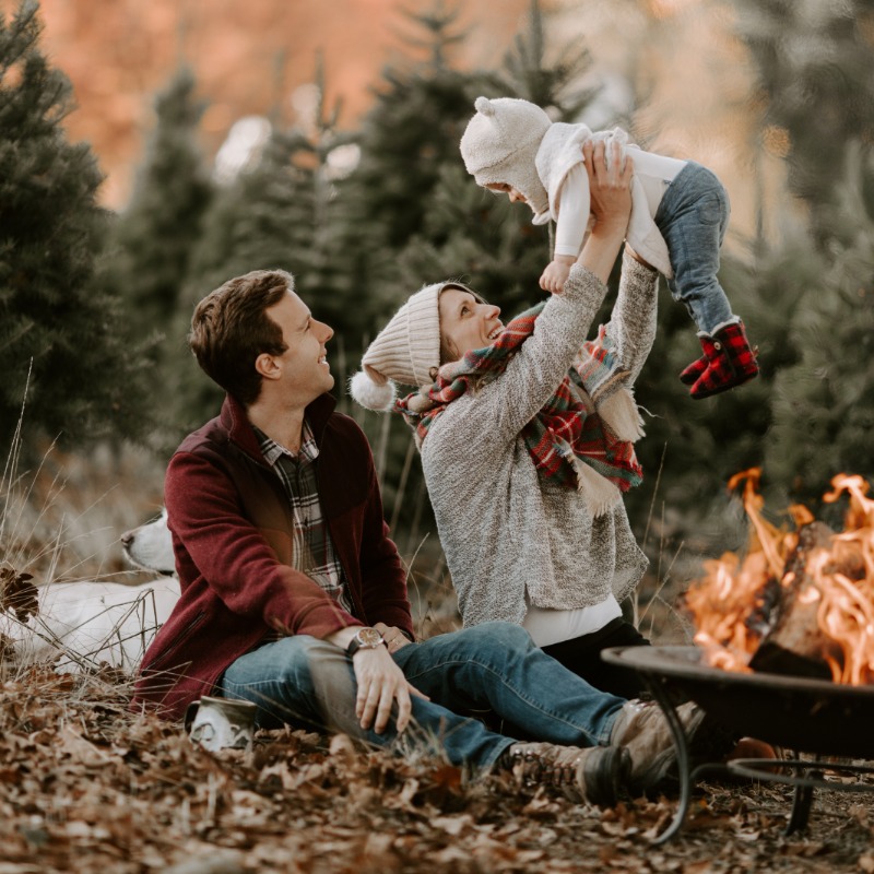 Donovan Tree Farm, Corvallis, Oregon - A young family chooses a tree a Donovan Tree Farms and brings it home, by Brittany Rossmanao Films